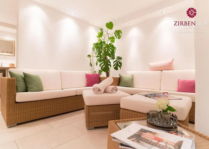 Der Zirbenhof بيت ضيافة 3*